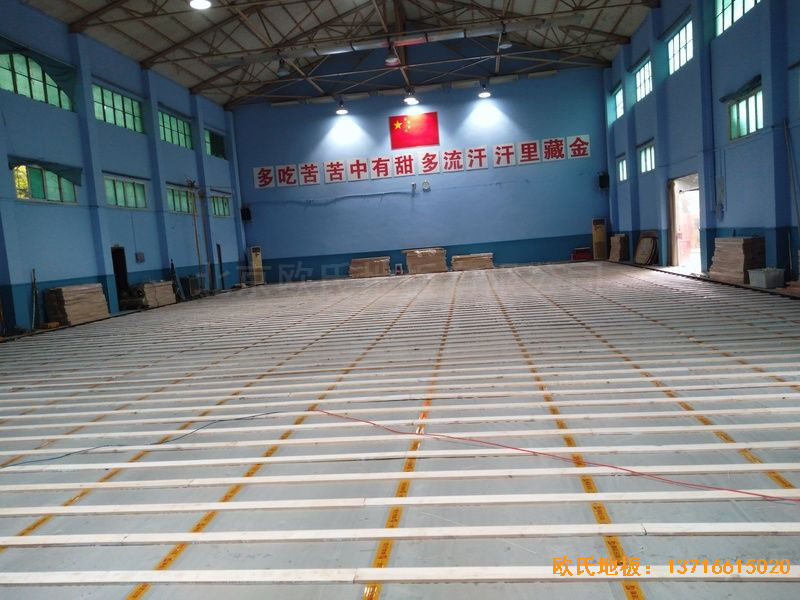 湖北武漢新華路體育場羽毛球館運動木地板安裝案例