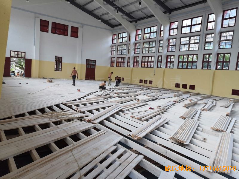 福建中國女排中國隊(duì)訓(xùn)練基地排球場(chǎng)館運(yùn)動(dòng)地板鋪裝案例
