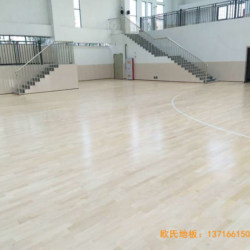 贛州寧都縣城關小學九章路校區(qū)運動木地板安裝案例