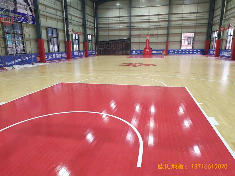 福建恒發鞋業公司籃球館運動木地板安裝案例5