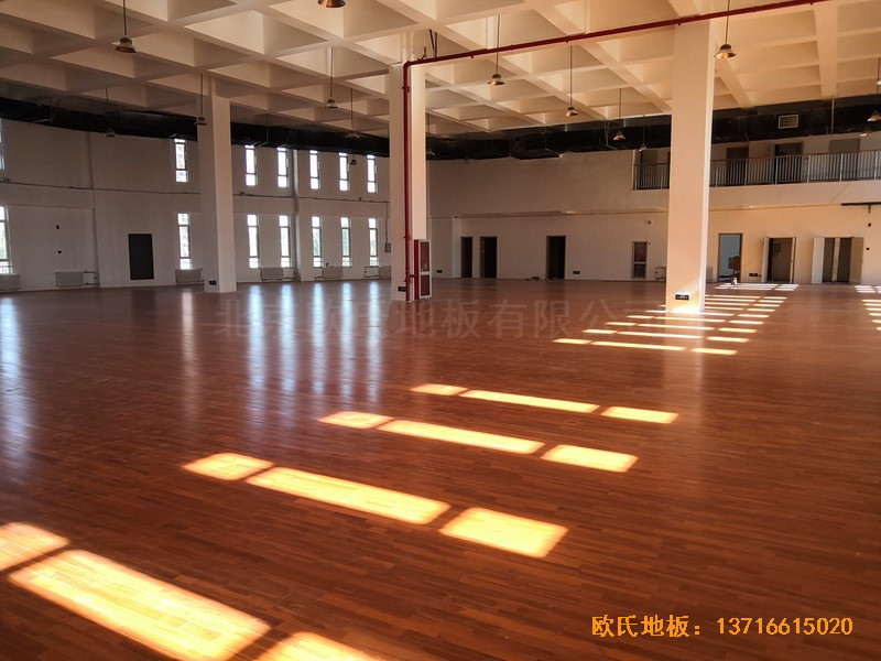 北京房山長陽小學籃球訓練館運動地板鋪裝案例2