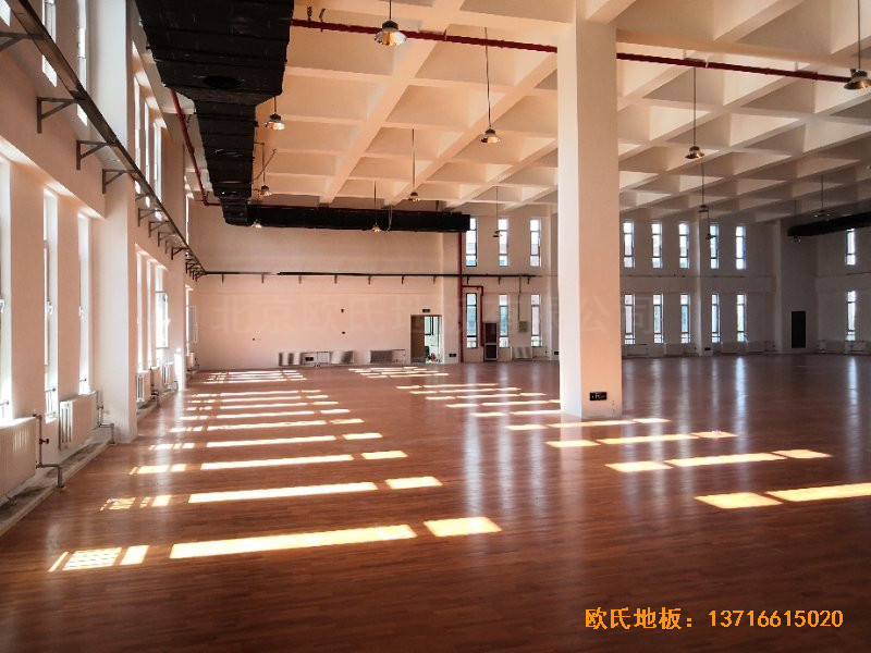 北京房山長陽小學籃球訓練館運動地板鋪裝案例4
