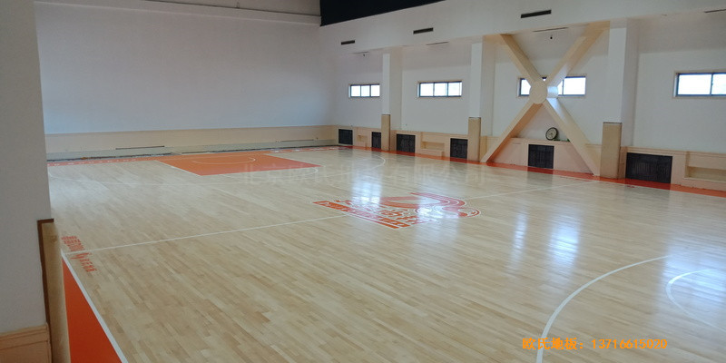 北方溫泉會議中心籃球館體育木地板鋪裝案例5