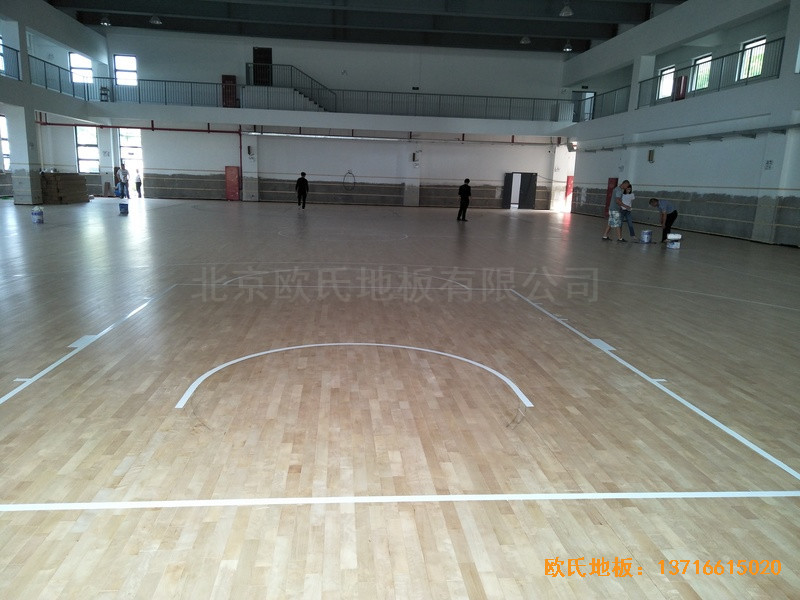 上海嘉定婁唐學校籃球館運動木地板鋪裝案例4