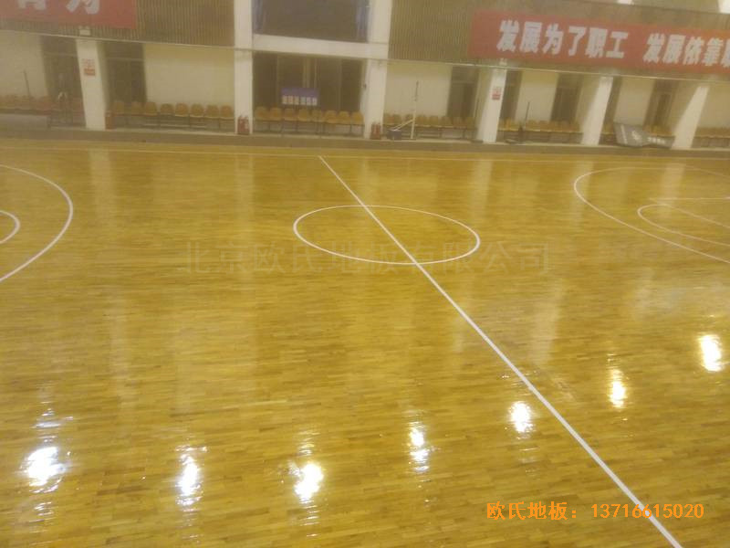 山西璐安集團籃球館體育地板施工案例1