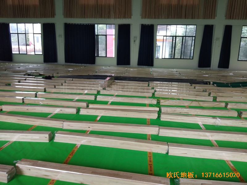 廣西龍勝縣黨校運動館運動地板施工案例3