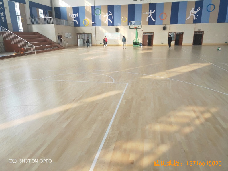 江蘇三井實驗小學籃球館體育地板鋪設案例4