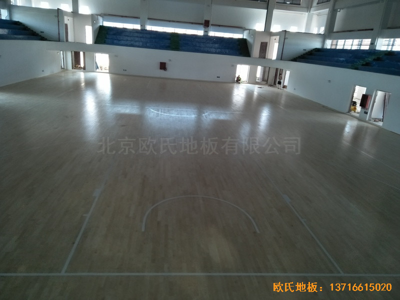 江西贛州天嬌中學運動館體育地板鋪裝案例6