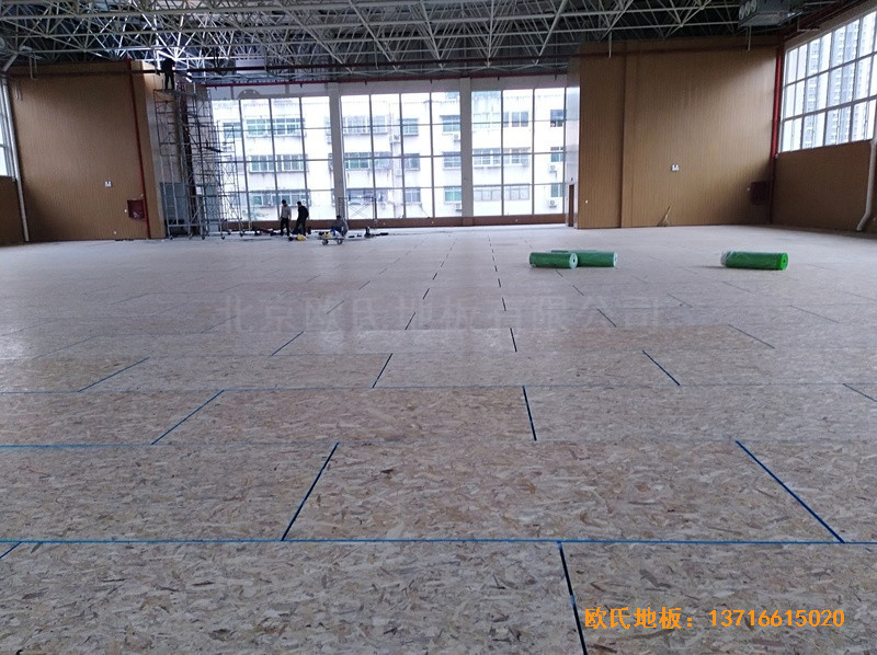 河南南陽十三中籃球館運動木地板鋪裝案例2
