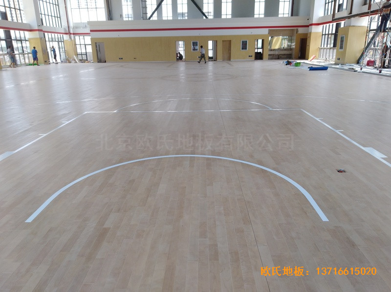 云南倪家營第三小學籃球館運動地板安裝案例0