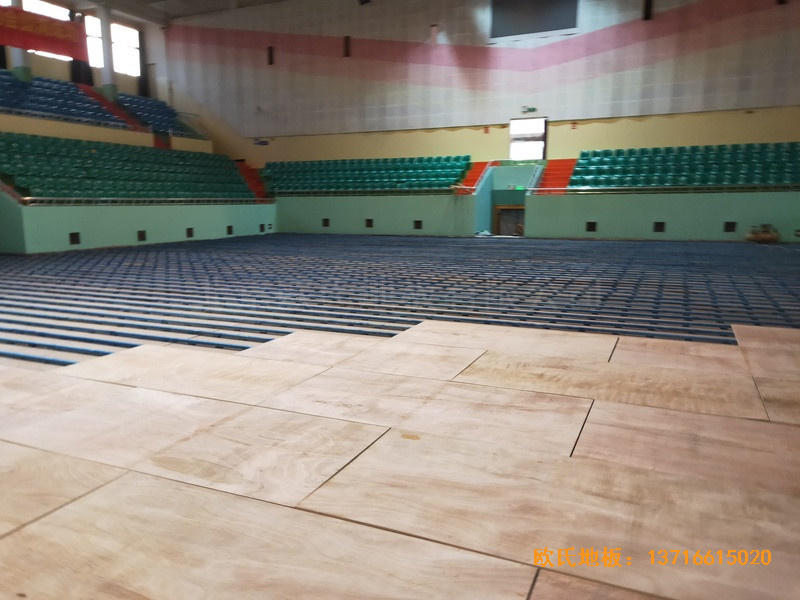 云南官渡區體育館運動地板施工案例2