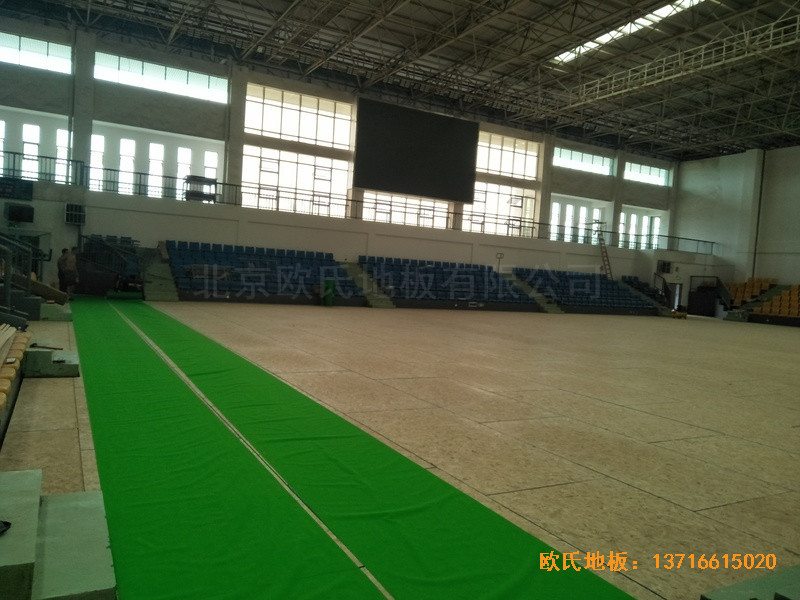 湖南邵陽學院籃球館運動地板施工案例1