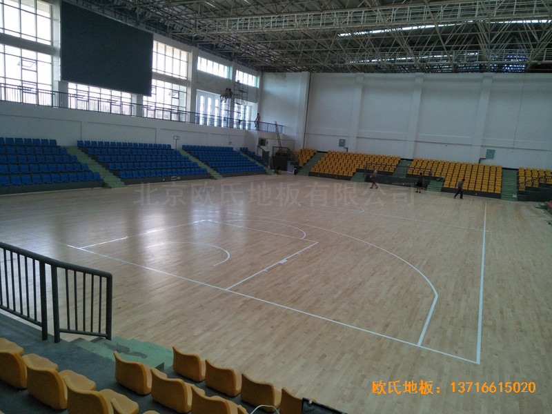 湖南邵陽學院籃球館運動地板施工案例4