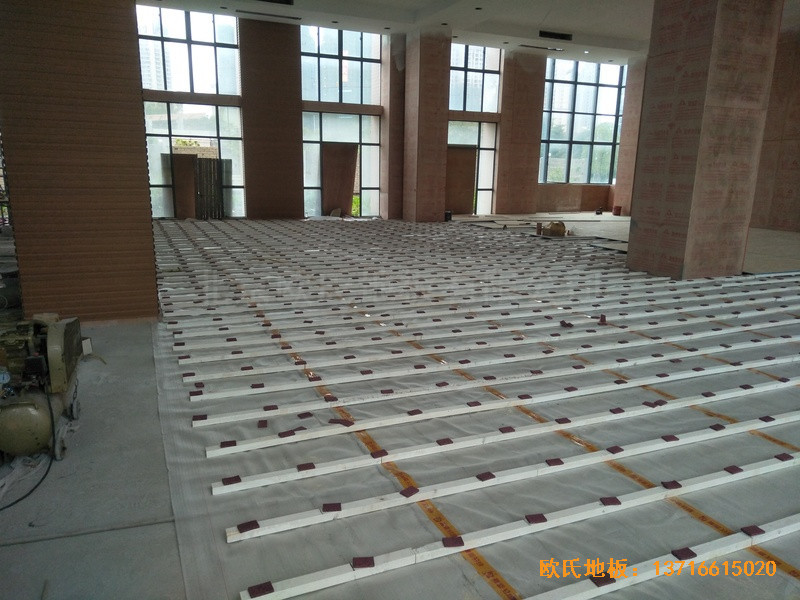 福建泉州海關橋南運動場體育木地板鋪設案例1