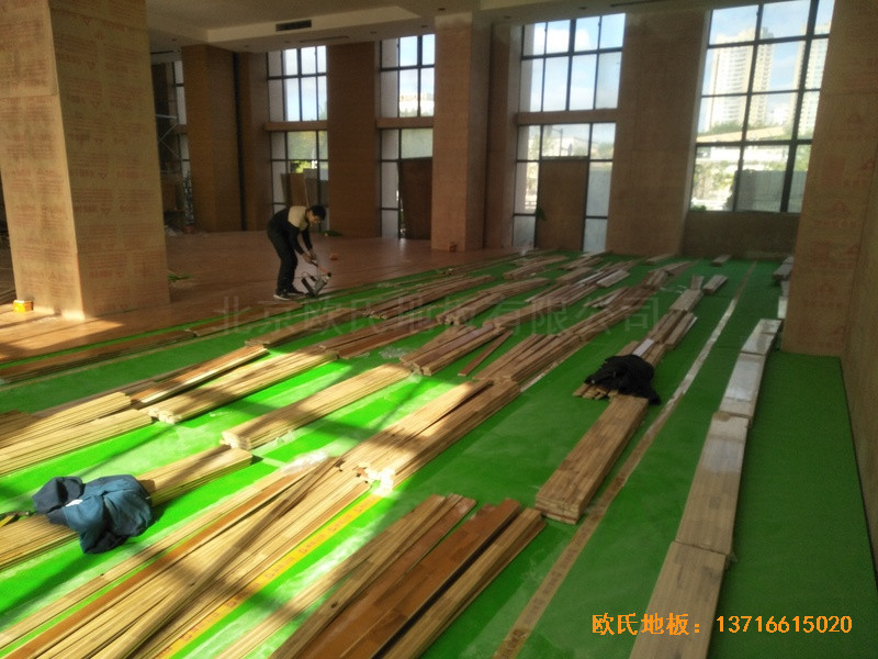 福建泉州海關橋南運動場體育木地板鋪設案例4