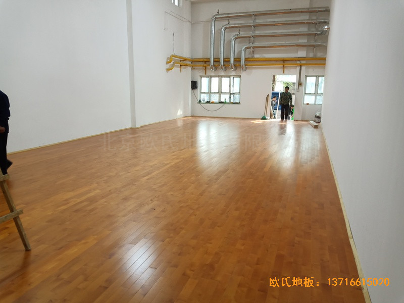西城區(qū)黃寺大街24號院籃球館運(yùn)動地板鋪裝案例5