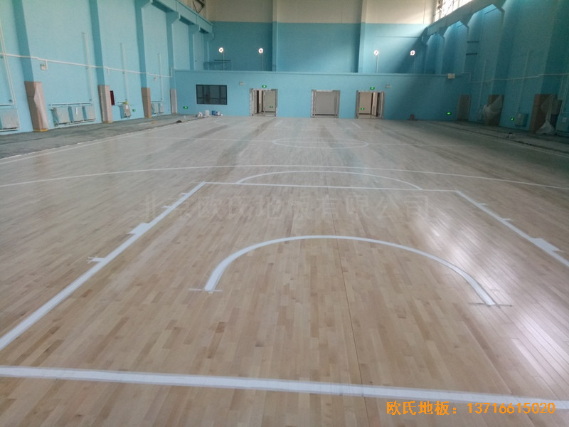 鄭州棗莊熱力分公司體育館運動地板安裝案例0