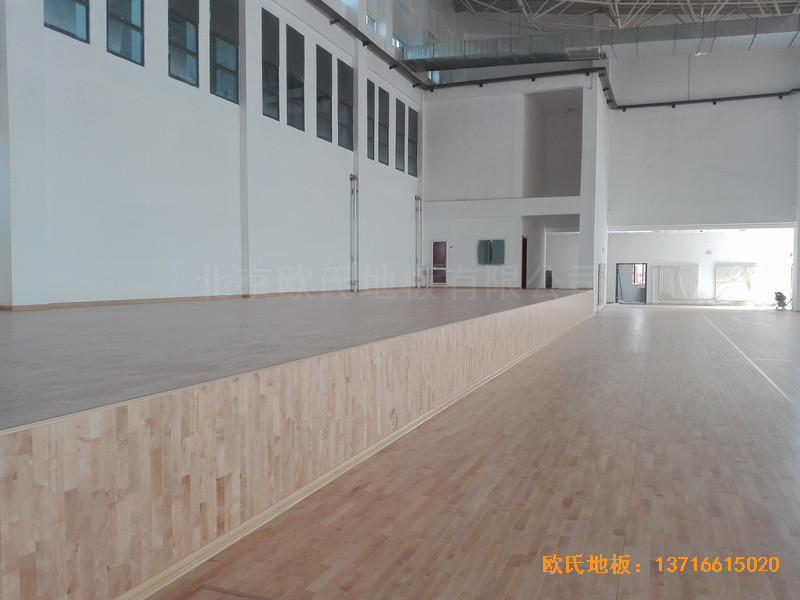 銀川北塔中學籃球館體育地板鋪設案例3