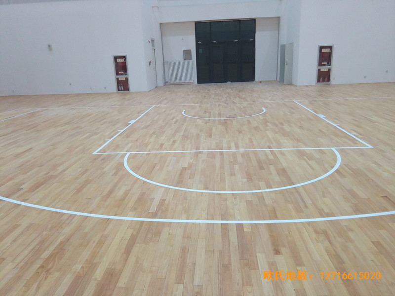 銀川北師大銀川小學籃球館運動地板鋪設案例0