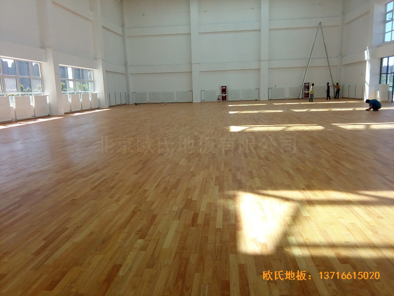 銀川北師大銀川小學籃球館運動地板鋪設案例3