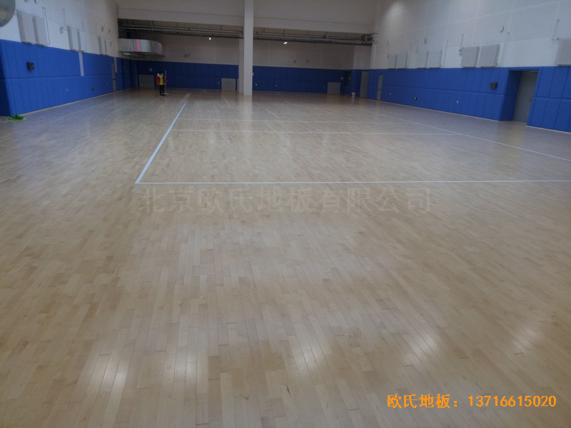 長春十一高中北湖學校體育館運動地板鋪設案例4