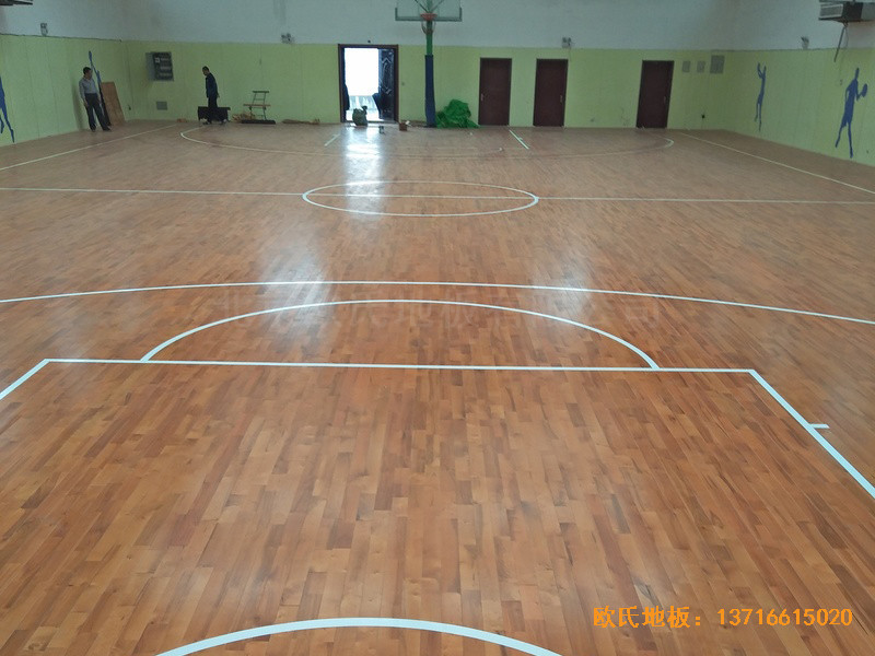 陽煤集團(tuán)三礦球館運(yùn)動地板鋪設(shè)案例5