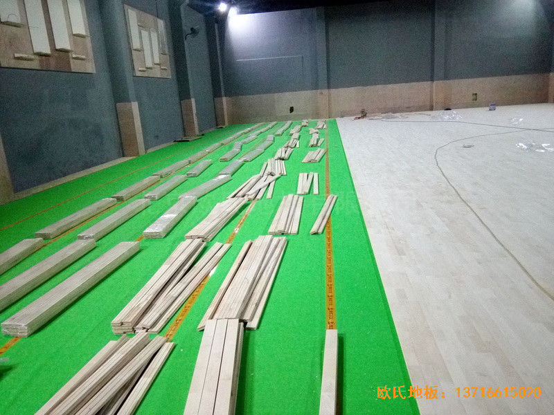 上海松江區kc籃球公園體育地板施工案例1