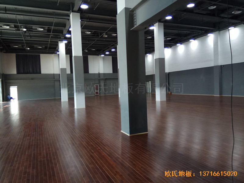 北京亦莊貞觀行業大廈運動場所運動木地板鋪設案例3