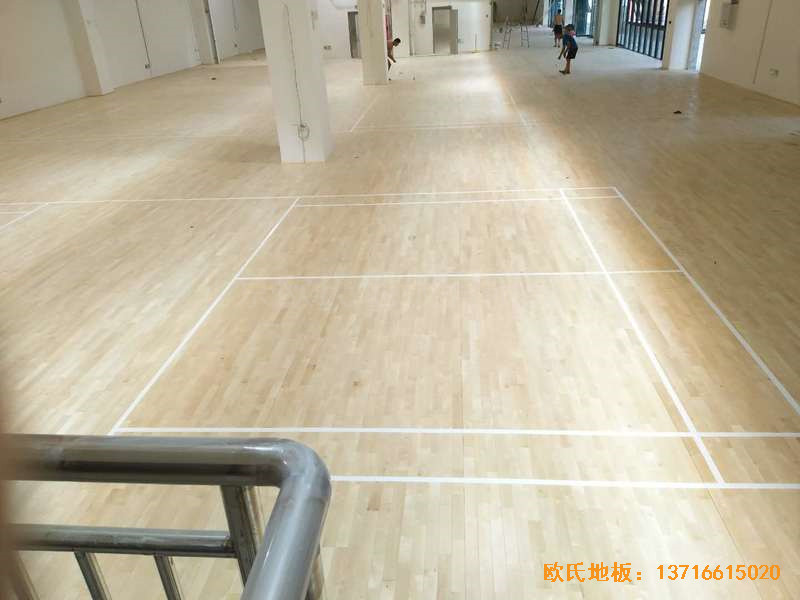 四川宜賓市臨港實驗學校體育館體育地板鋪裝案例4
