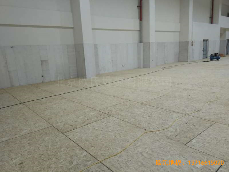 上海濱江文教區三樓籃球館運動木地板施工案例1