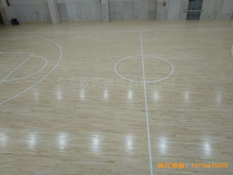 上海濱江文教區三樓籃球館運動木地板施工案例3
