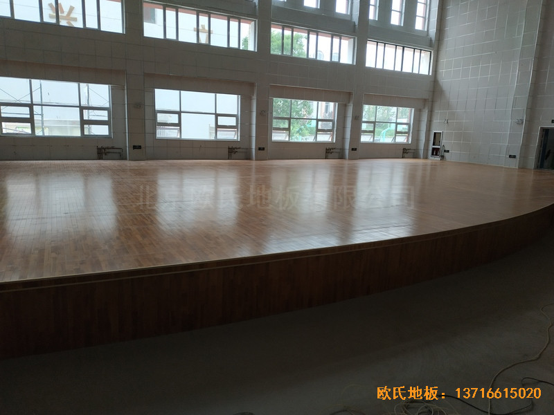 寧夏銀川試驗中學(xué)舞臺運動地板鋪設(shè)案例4