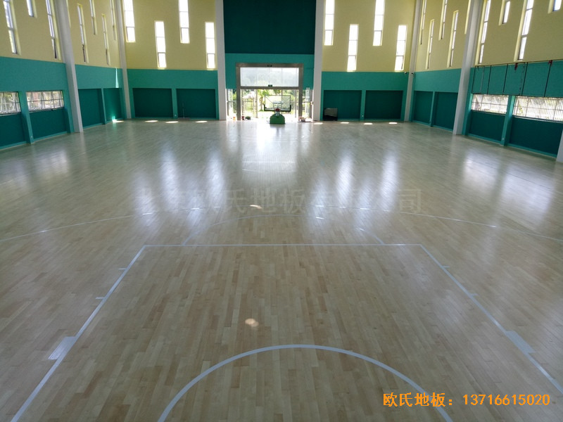 寧波至城學(xué)?；@球館運(yùn)動(dòng)地板安裝案例3