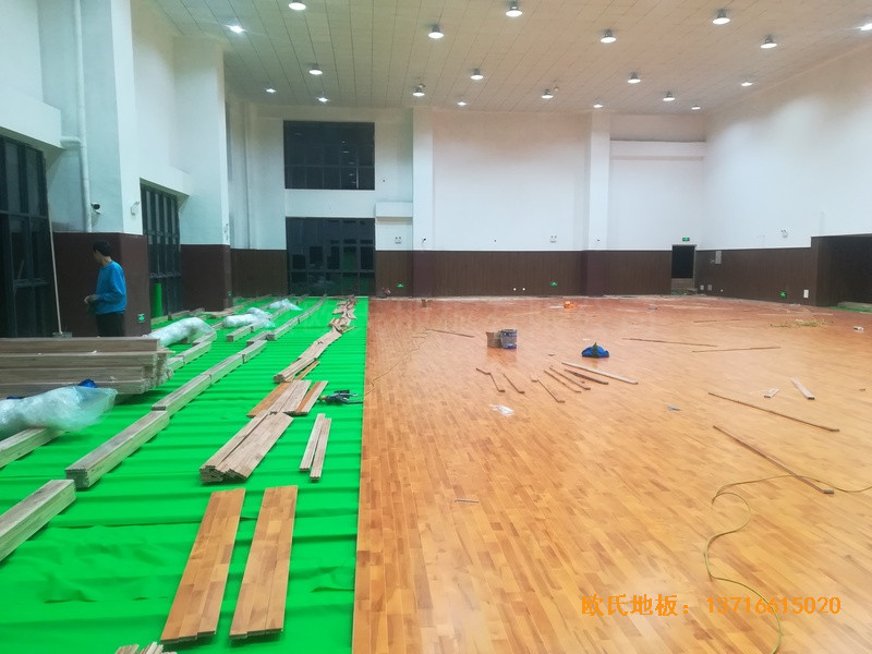 安徽懷寧籃球館運動木地板鋪設案例2