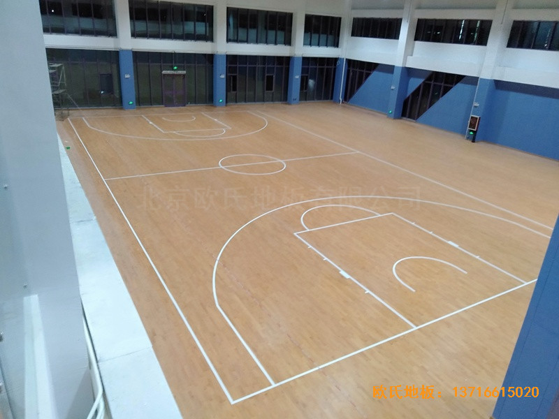 山東實驗二小青島分校籃球館運動地板鋪裝案例4