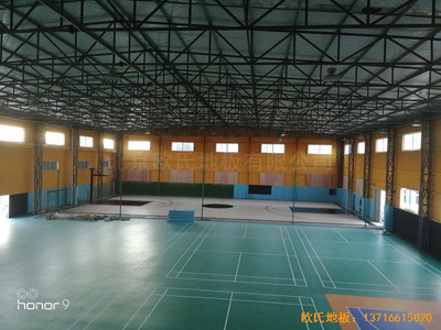 上海衛(wèi)清東路弄麥子俱樂(lè)部運(yùn)動(dòng)木地板鋪裝案例