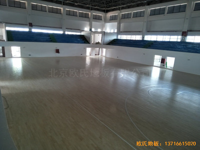 江西贛州天嬌中學(xué)運(yùn)動(dòng)館體育地板鋪裝案例