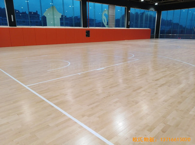 浙江臨海WeArena籃球館體育地板鋪設案例
