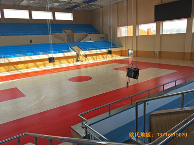 云南楚雄醫專學院籃球館運動木地板鋪設案例