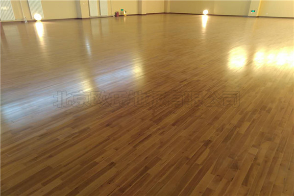 北京海淀分局靜物訓練用體育館運動木地板鋪設工程
