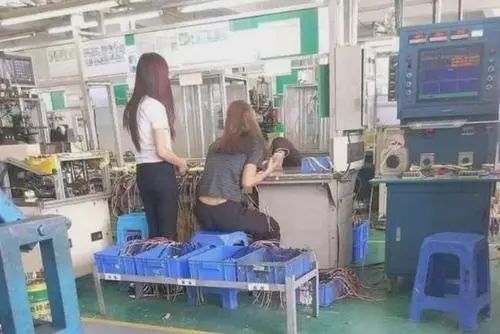 電子廠與電器維修的職業(yè)緣分 尋找伴侶的現(xiàn)實與機(jī)會
